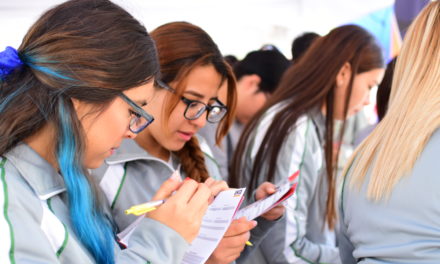 MÁS DE 500 JÓVENES ACUDIERON A LA PRIMERA FERIA DE UNIVERSIDADES DEL IMJUVA