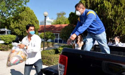 DIF MUNICIPAL APOYA CON ALIMENTO A ESTUDIANTES DE LA UAA EN SITUACIÓN VULNERABLE