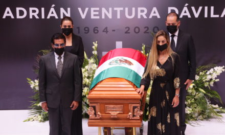 RINDE MUNICIPIO EMOTIVO HOMENAJE PÓSTUMO A ADRIÁN VENTURA DÁVILA
