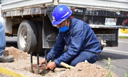 INSTALA MUNICIPIO NUEVO ALUMBRADO PÚBLICO EN JALTOMATE