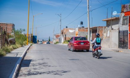 APOYA MUNICIPIO A FAMILIAS DEL EJIDO CUMBRES PARA REGULARIZAR SUS PREDIOS