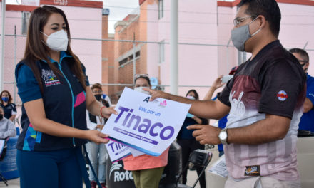 CONTINÚA TERE JIMÉNEZ ENTREGANDO TINACOS Y CISTERNAS A FAMILIAS DE LA CAPITAL