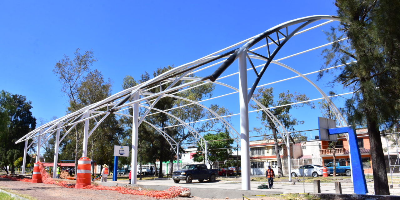 TERE JIMÉNEZ DESTINA MÁS DE 24 MILLONES DE PESOS PARA LA COLOCACIÓN DE NUEVAS VELARIAS