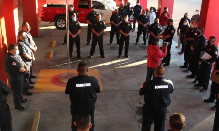 SE JUBILAN CON HONORES BOMBEROS MUNICIPALES DE AGUASCALIENTES