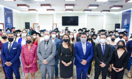 TERE JIMÉNEZ APOYA A MÁS JÓVENES PARA OBTENER SU TÍTULO PROFESIONAL