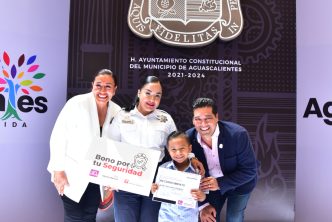 REGIDORES DE AGUASCALIENTES PREMIAN LABOR Y COMPROMISO DE POLICÍAS MUNICIPALES