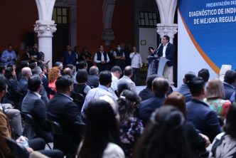GOBIERNO DEL ESTADO RECONOCE AL MUNICIPIO DE AGUASCALIENTES POR SU EFICIENCIA EN TRAMITOLOGÍA