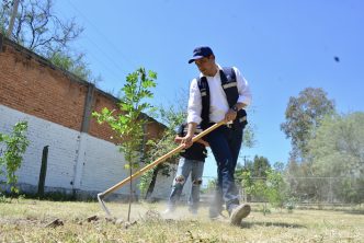 BENEFICIARIOS DE BECAS DE MOVILIDAD INTERNACIONAL SUMAN ESFUERZOS CON EL MUNICIPIO EN EL PROGRAMA DE SERVICIO COMUNITARIO