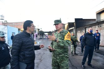 TRABAJAN TERE JIMÉNEZ Y LEO MONTAÑEZ EN ATENDER A AFECTADOS  POR EXPLOSIÓN EN LA COLONIA MÉXICO