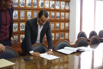 FORMALIZA PRESIDENCIA MUNICIPAL DONACIÓN DE PREDIOS PARA MEJORES SERVICIOS Y ESPACIOS PÚBLICOS