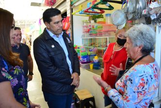 PRESIDENCIA MUNICIPAL ENTREGA NUEVA CUBIERTA DEL MERCADO DE VNSA