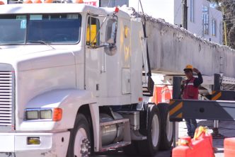 EN CUATRO DÍAS FUERON RETIRADAS 12 TRABES DEL PUENTE VEHICULAR DEL FRACCIONAMIENTO MÉXICO