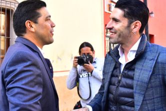RINDE MUNICIPIO HOMENAJE AL MAESTRO DEL TOREO ALEJANDRO TALAVANTE