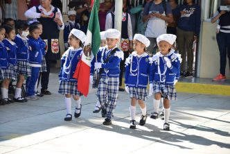 AUTORIDADES MUNICIPALES RECONOCEN A ESTUDIANTES DESTACADOS DEL JARDÍN DE NIÑOS “ROSA VALADEZ”