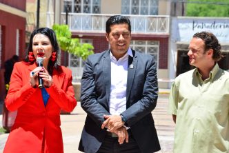 DEVELAN PLACA EN HONOR AL MATADOR ANTONIO FERRERA