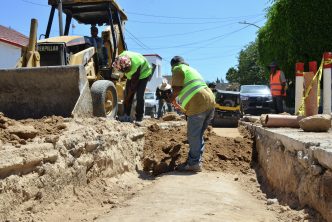 SUPERVISA LEO MONTAÑEZ OBRAS DE REHABILITACIÓN DE ALCANTARILLADO EN SAN CAYETANO