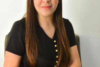 CHRISTIAN GUTIÉRREZ NUEVO SECRETARIO DE DESARROLLO SOCIAL MUNICIPAL Y LAURA JIMÉNEZ SE INTEGRA AL GABINETE COMO SECRETARIA DE ADMINISTRACIÓN