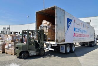 LLEGA AYUDA ENVIADA DESDE AGUASCALIENTES A GUERRERO; SEDENA LA DISTRIBUYE ENTRE DAMNIFICADOS