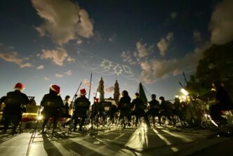 GOBIERNO MUNICIPAL REALIZA ENCENDIDO DE LUCES NAVIDEÑAS