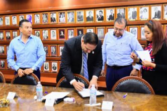 MUNICIPIO DE AGUASCALIENTES FIRMA ESCRITURAS DE URBANIZACIÓN