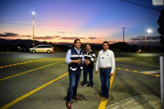 CONSOLIDA LEO MONTAÑEZ OBRAS PARA LA SEGURIDAD VIAL EN EL CRUCE DE AV. AGOSTADERITO CON AV. SANTA MÓNICA