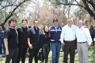 MUNICIPIO DE AGUASCALIENTES Y EMPRESAS REFORESTAN CAMELLONES DE AGUASCALIENTES