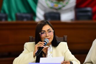 REFRENDA LEO MONTAÑEZ COMPROMISO PARA QUE NIÑAS, NIÑOS Y ADOLESCENTES LLEVEN UNA VIDA FELIZ
