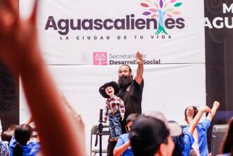 ENCABEZA LEO MONTAÑEZ CLAUSURA DE CURSOS DE VERANO DEL DIF MUNICIPAL Y EN BIBLIOTECAS