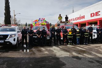 BOMBEROS DEL MUNICIPIO DE AGUASCALIENTES LLEVARON JUGUETES Y MOMENTOS DE FELICIDAD A NIÑAS Y NIÑOS