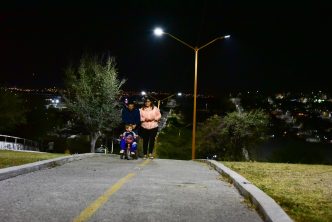 REFUERZA MUNICIPIO SEGURIDAD E ILUMINACIÓN CON MÁS DE 50 PASOS SEGUROS