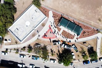 ENTREGÓ LEO MONTAÑEZ NUEVO PARQUE EN LOMAS DEL CÓBANO Y  VEHÍCULOS PARA SERVICIOS PÚBLICOS