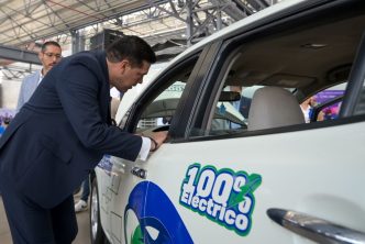 TERE JIMÉNEZ  Y LEO MONTAÑEZ INVITAN A JÓVENES A ELEGIR CARRERAS CON FUTURO Y MEJORES OPORTUNIDADES LABORALES