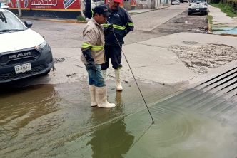CONTINÚA MIAA CON LA LIMPIEZA Y DESAZOLVE EN DRENAJES