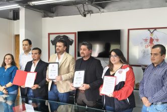 FIRMAN SEMADESU Y CLUB NECAXA CONVENIO POR EL MEDIO AMBIENTE CON EL PROGRAMA “MANOS AL ARROYO”