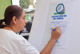 PONE EN MARCHA MUNICIPIO EL PROGRAMA “AGUAS CON TU ÁRBOL” EN EL FRACCIONAMIENTO GUADALUPE PERALTA