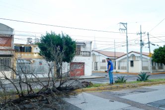 EL PRESIDENTE MUNICIPAL LEO MONTAÑEZ ATENTO A LAS AFECTACIONES POR INTENSAS LLUVIAS