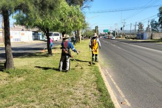 REALIZA MUNICIPIO DE AGUASCALIENTES MEGA OPERATIVO DE LIMPIEZA EN AV. MAHATMA GANDHI