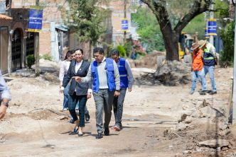 IMPULSA LEO MONTAÑEZ MEJORA DE VIALIDADES EN EL FRACCIONAMIENTO EL RIEGO Y EL BARRIO DE EL LLANITO