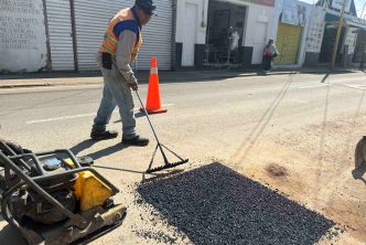 MUNICIPIO DE AGUASCALIENTES REFUERZA TRABAJOS DE BACHEO EN DISTINTAS ZONAS DE LA CIUDAD