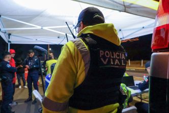 REFUERZA POLICÍA MUNICIPAL OPERATIVO ALCOHOLÍMETRO PARA PREVENIR ACCIDENTES VIALES
