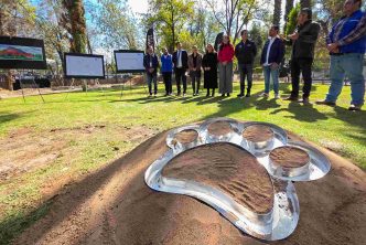 ENCABEZA LEO MONTAÑEZ REHABILITACIÓN INTEGRAL DEL PARQUE HIDALGO