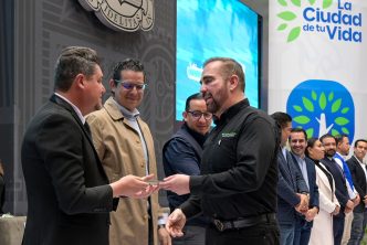 RECONOCE LEO MONTAÑEZ A EMPRESAS POR LA IMPLEMENTACIÓN DE PRÁCTICAS AMBIENTALES