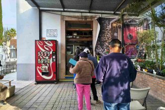 MUNICIPIO DE AGUASCALIENTES HABILITA MÓDULO DE PAGO DEL PREDIAL EN EL PANTEÓN DE LA CRUZ