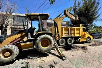 IMPULSA LEO MONTAÑEZ RENOVACIÓN DE LA RED DE ALCANTARILLADO EN LA COLONIA DEL TRABAJO