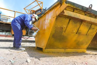 IMPLEMENTÓ MUNICIPIO DE AGUASCALIENTES MEGA OPERATIVO DE LIMPIEZA EN ACCESOS AL FRACCIONAMIENTO CUMBRES III