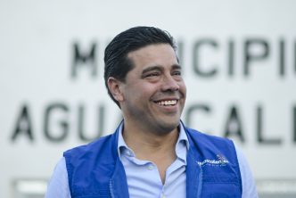 LEO MONTAÑEZ FORTALECE SISTEMA DE DRENAJE SANITARIO EN PILAR BLANCO