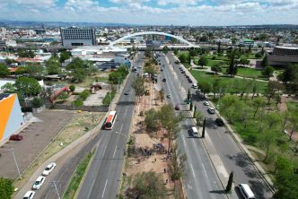 ARRANCA LEO MONTAÑEZ REHABILITACIÓN DEL CAMELLÓN CENTRAL DE LA AVENIDA JOSÉ MARÍA CHÁVEZ