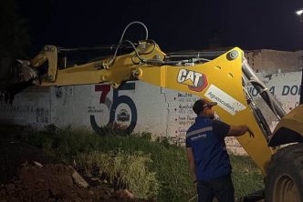LEO MONTAÑEZ LLEVA A CABO ACCIONES PERMANENTES DE MANTENIMIENTO EN ARROYOS POR TEMPORADA DE LLUVIA