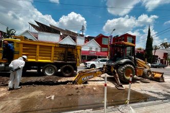 LEO MONTAÑEZ RENUEVA ALCANTARILLADO SANITARIO EN VALLE DE LAS TROJES