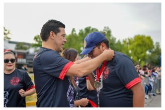 ENCABEZA LEO MONTAÑEZ PRIMERA CARRERA ATLÉTICA POR EL DÍA DEL BOMBERO 2026